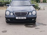 Mercedes E 240-1