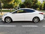 Hyundai Elantra-6