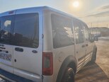 Ford Tourneo Connect-12