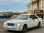 Mercedes E 280-9