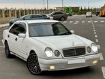 Mercedes E 280-1