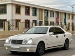Mercedes E 280-4