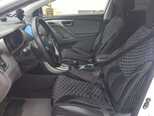 Hyundai Elantra-4