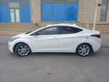 Hyundai Elantra-2