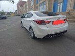 Hyundai Elantra-8