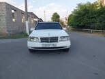 Mercedes C 200-1
