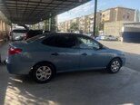 Hyundai Elantra-4