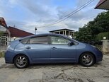 Toyota Prius-8
