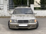 Mercedes C 200-1