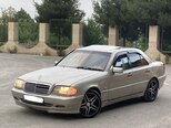 Mercedes C 200-17