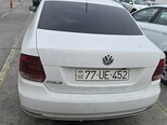 Volkswagen Polo-12