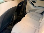 Hyundai Elantra-10