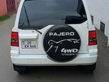 Mitsubishi Pajero io-4