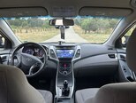 Hyundai Elantra-8