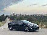 Hyundai Elantra-1