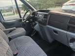 Ford Transit-13