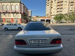 Mercedes E 240-5
