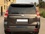 Toyota Land Cruiser Prado-5