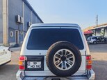 Mitsubishi Pajero-2