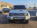 Mitsubishi Pajero-1