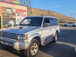 Mitsubishi Pajero-4