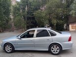 Opel Vectra-3