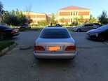 Mercedes E 230-4