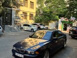 BMW 528-2