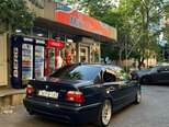 BMW 528-4