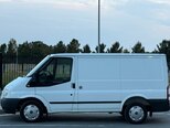 Ford Transit-12