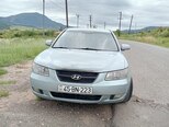 Hyundai Sonata-1