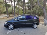 Opel Zafira-9