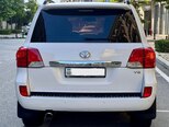 Toyota Land Cruiser-8