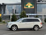 Mercedes GL 550 4MATIC-3