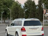 Mercedes GL 550 4MATIC-6