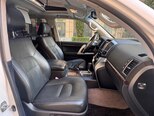 Toyota Land Cruiser-14