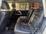 Toyota Land Cruiser-16