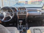 Mitsubishi Pajero-5