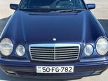 Mercedes E 200-1
