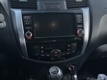Nissan Navara-10
