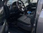 Nissan Navara-12