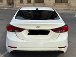 Hyundai Elantra-3