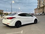 Hyundai Elantra-4