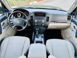 Mitsubishi Pajero-16
