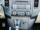 Mitsubishi Pajero-15
