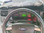 Ford Transit-12