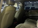 Audi Q7-12