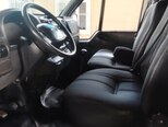 Ford Transit-8