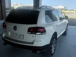Volkswagen Touareg-6