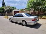 Mercedes E 240-6